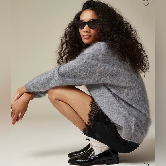 J. Crew Sweaters - NWT J.Crew Brushed Cashmere Relaxed Crewneck Sweater